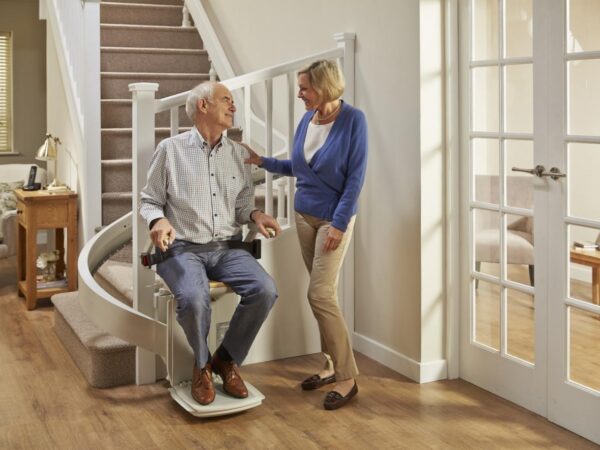 How to choose a stair lift if you have a curved staircase at your home?